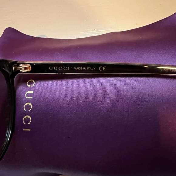 Gucci Sunglasses - Picture 3 of 6